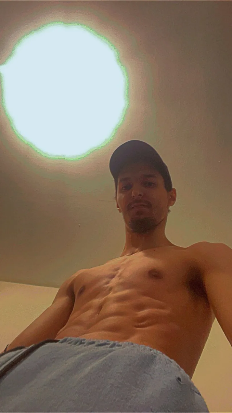Jeune homme 21 ans